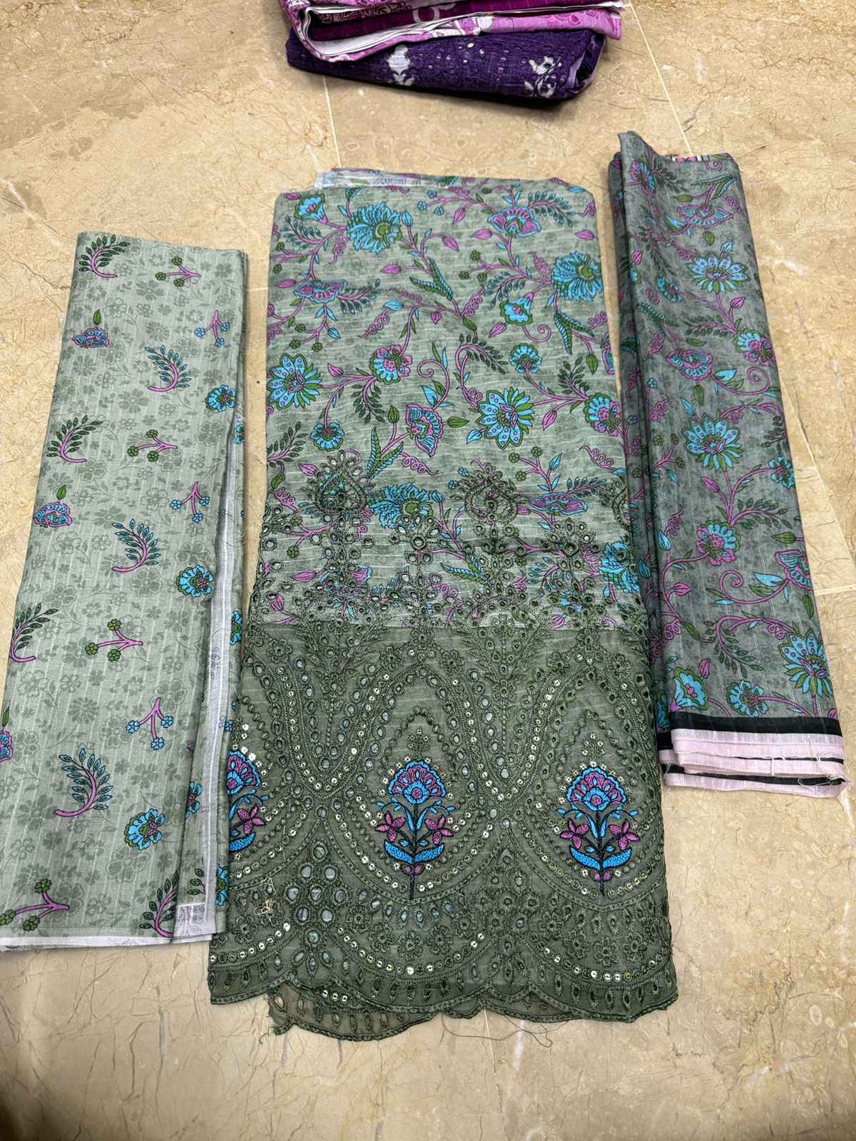 Doriya Fancy 3 Piece | Luxury Digital Lawn Suits