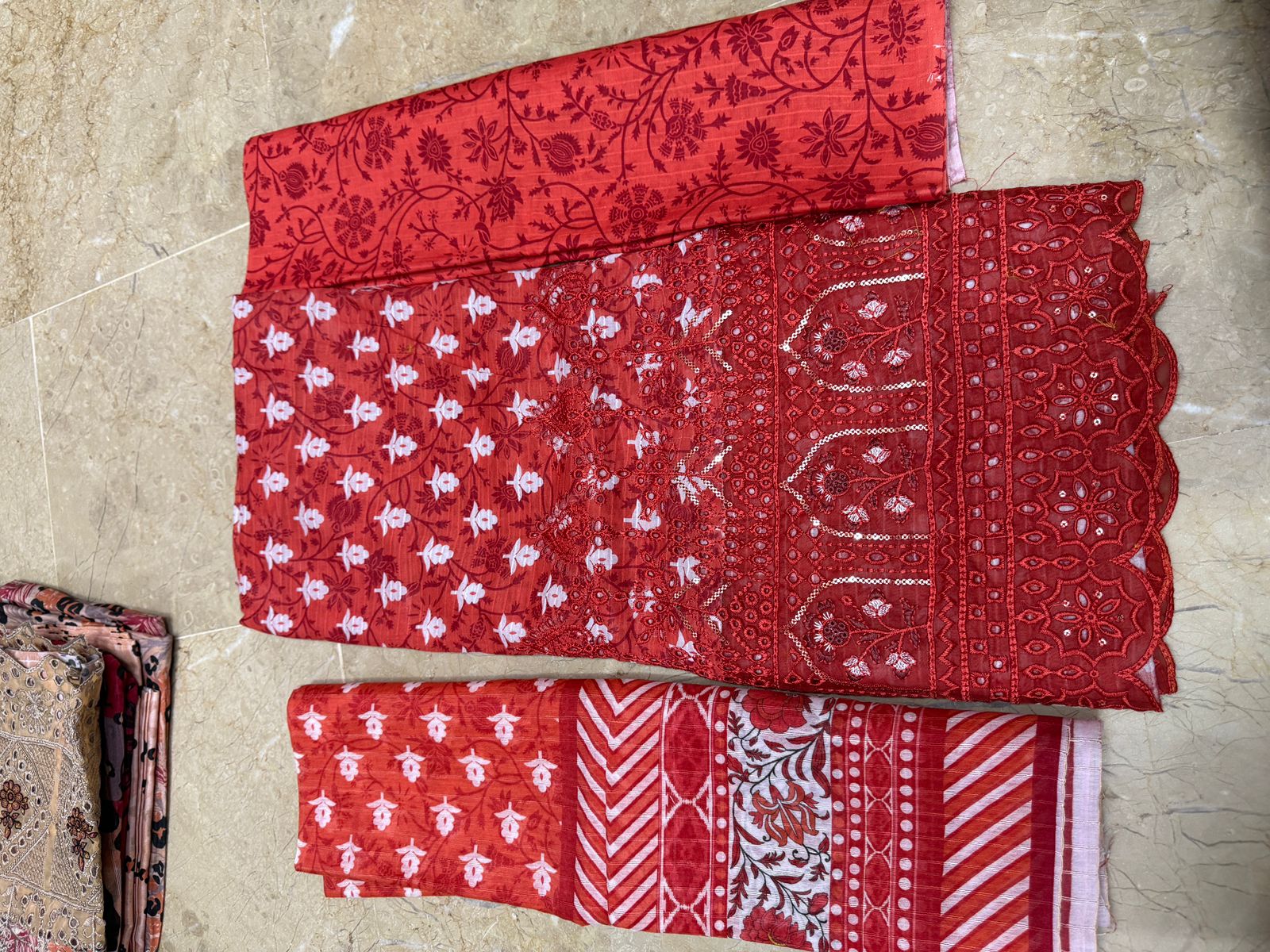 Doriya Fancy 3 Piece | Luxury Digital Lawn Suits - Hurain Arts