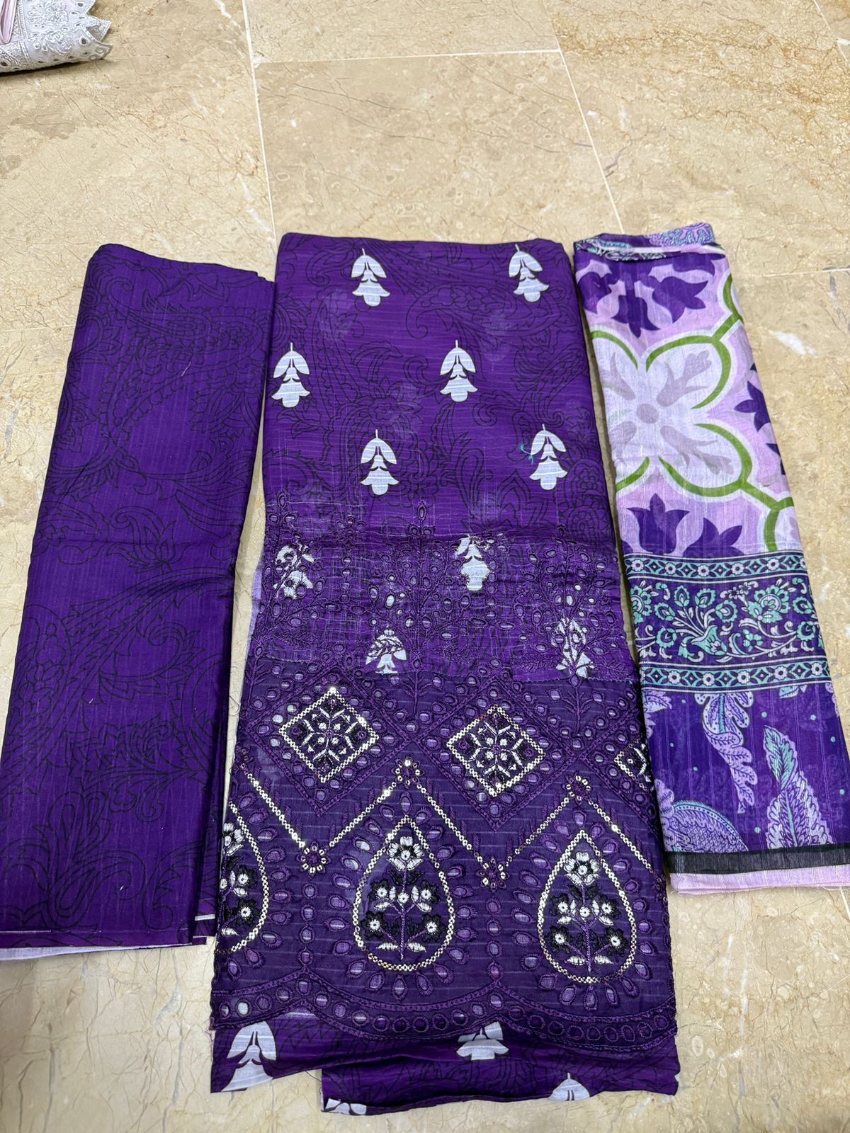 Doriya Fancy 3 Piece | Luxury Digital Lawn Suits - Hurain Arts