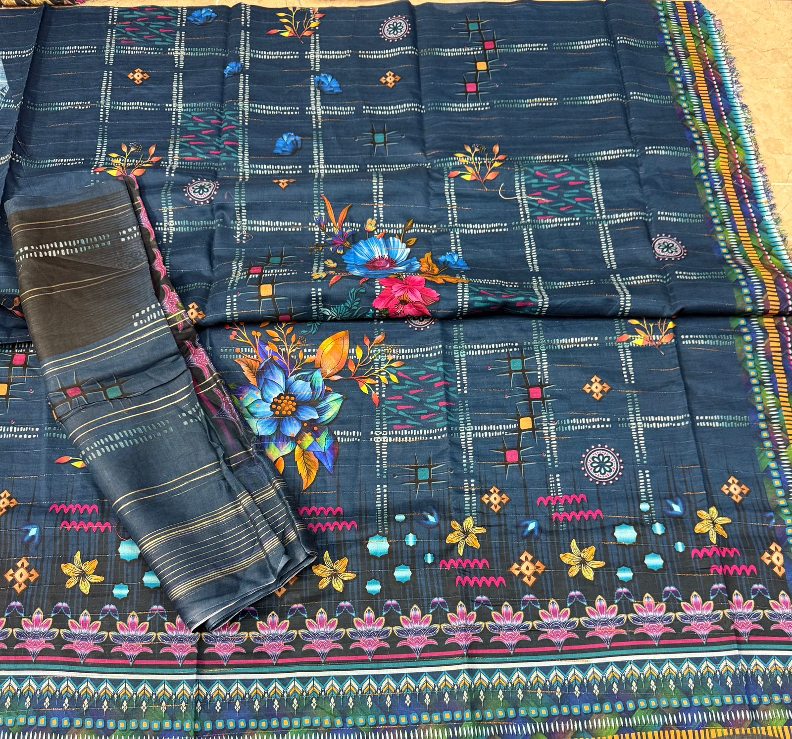 Digital Lawn 2 Piece | Elegant Printed Suits - Hurain Arts